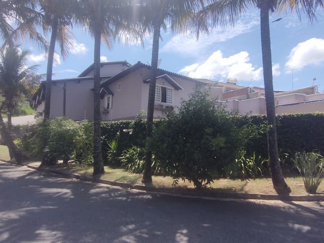 Casa com 260m² 5 quartos e 5 banheiros, à venda, no bairro Parque Residencial Tereza Cristina em São João da Boa Vista