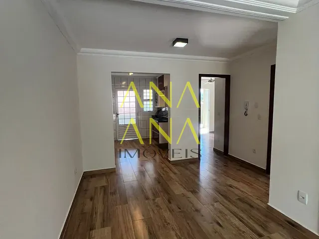 Casa 3 quartos e 2 banheiros, à venda, no bairro Residencial das Ilhas em Bragança Paulista