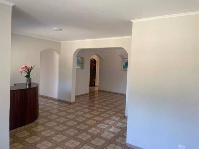 Casa 4 quartos e 4 banheiros, para alugar, no bairro Campestre em Santo André