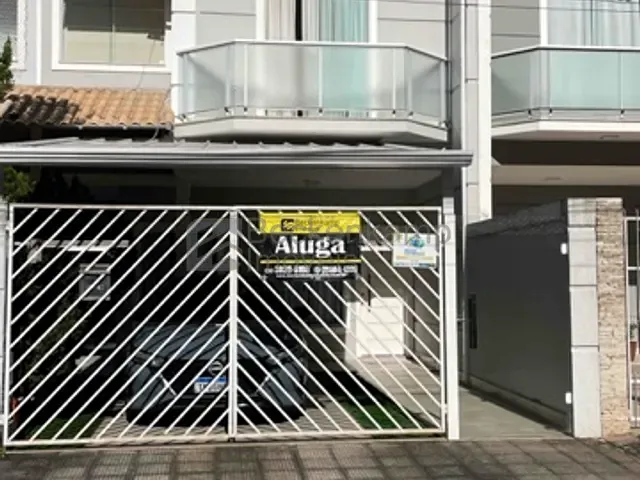 Casa com 180m² 3 quartos e 2 banheiros, para alugar, no bairro Jardim Amália em Volta Redonda