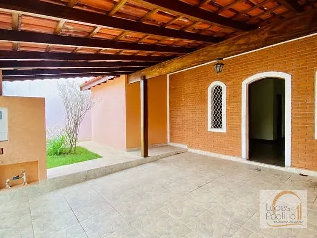 Casa com 150m² 2 quartos e 2 banheiros, à venda, no bairro Loanda em Atibaia