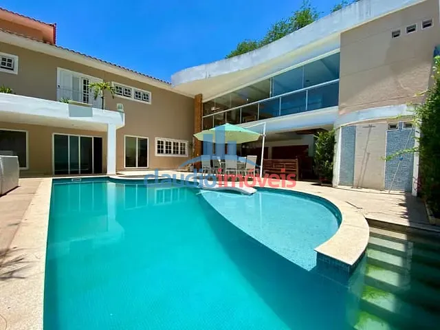 Casa com 800m² 5 quartos e 7 banheiros, à venda, no bairro Belvedere da Taquara em Barra do Piraí