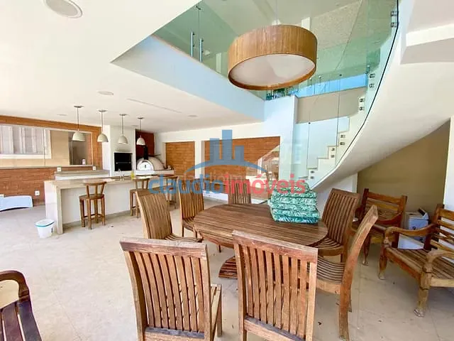 Casa com 800m² 5 quartos e 7 banheiros, à venda, no bairro Belvedere da Taquara em Barra do Piraí