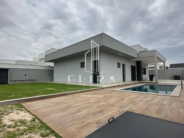 Casa 3 quartos e 4 banheiros, à venda, no bairro Chácara Letônia em Americana