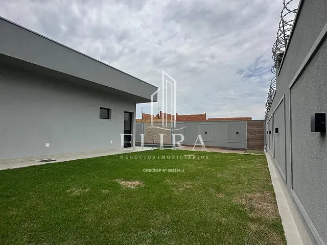 Casa 3 quartos e 4 banheiros, à venda, no bairro Chácara Letônia em Americana