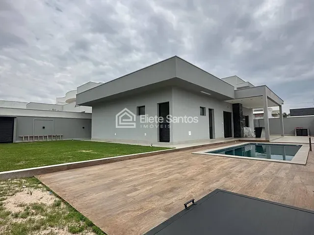 Casa 3 quartos e 4 banheiros, à venda, no bairro Chácara Letônia em Americana