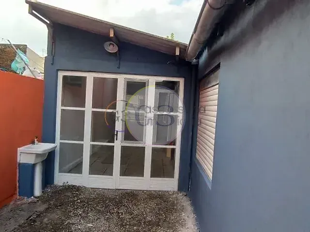 Casa 2 quartos e 2 banheiros, à venda, no bairro Três Vendas em Pelotas