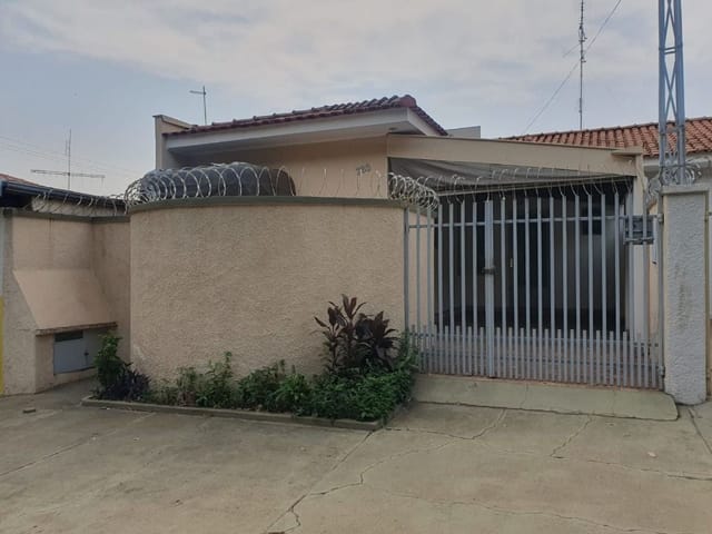 Casa com 112m² 2 quartos e 1 banheiro, à venda, no bairro Jardim Sumare em Birigui