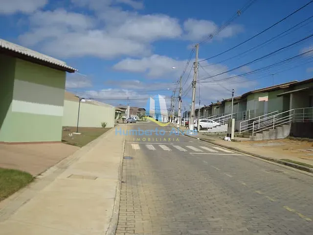Casa 2 quartos e 1 banheiro, à venda ou para alugar, no bairro Primavera em Vitória da Conquista
