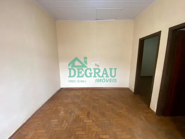 Casa 2 quartos e 1 banheiro, para alugar, no bairro Centro em Itapeva
