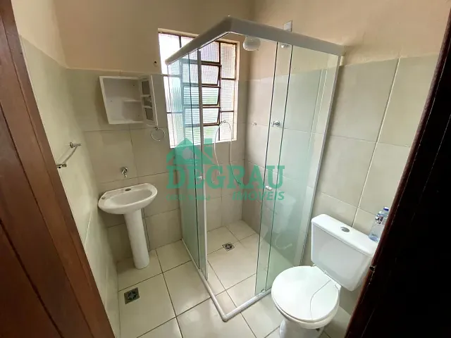 Casa 2 quartos e 1 banheiro, para alugar, no bairro Centro em Itapeva