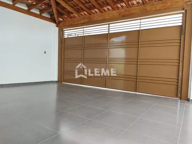 Casa com 250m² 3 quartos e 2 banheiros, à venda, no bairro Residencial Mais Parque Mococa em Mococa