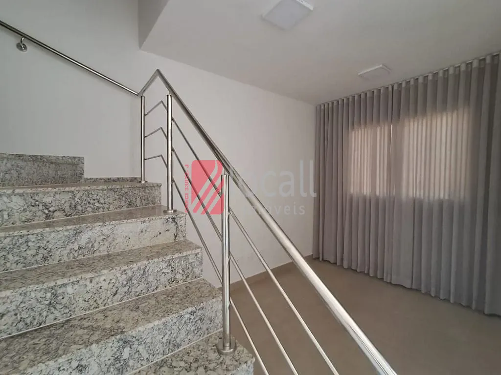 Casa com 3 quartos para aluguel, 93m² — foto 3 de 41