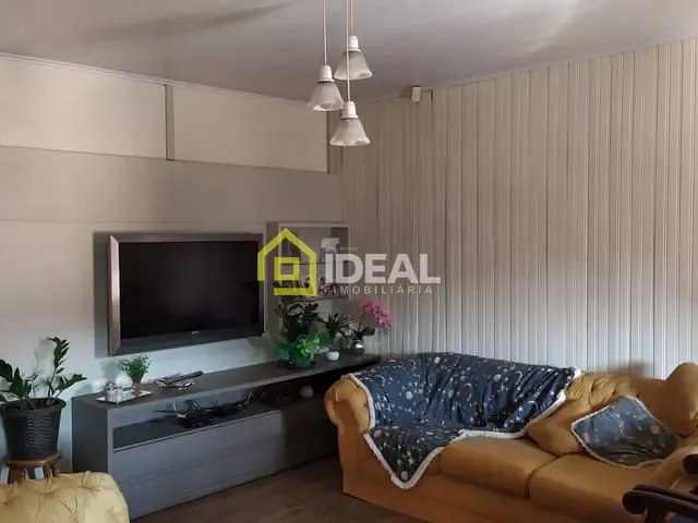 Casa 3 quartos e 2 banheiros, à venda, no bairro Industriários em Concórdia