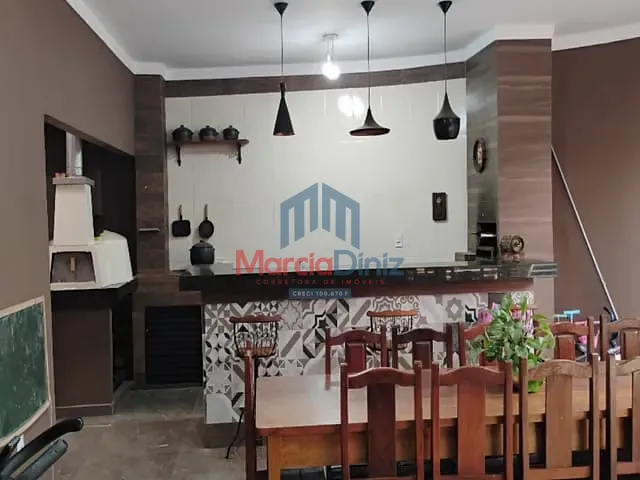 Casa com 220m² 3 quartos e 1 banheiro, à venda, no bairro Carminha Sandoval em Ituverava
