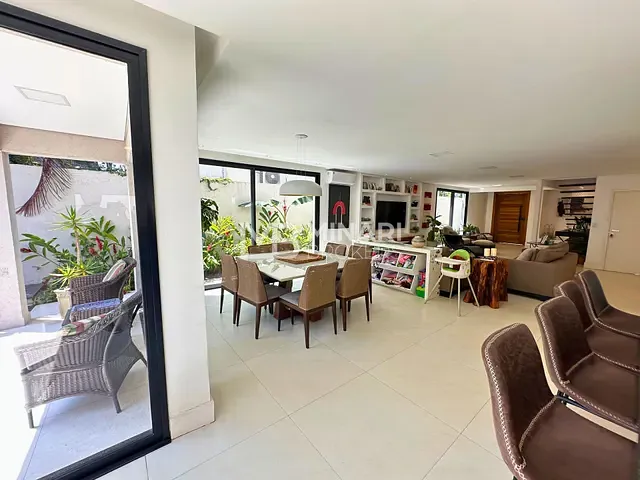 Casa 4 quartos e 6 banheiros, à venda, no bairro Alphaville em Santana de Parnaíba