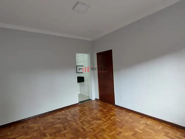 Casa com 250m² 3 quartos e 3 banheiros, à venda, no bairro Waldemar Hauer em Londrina