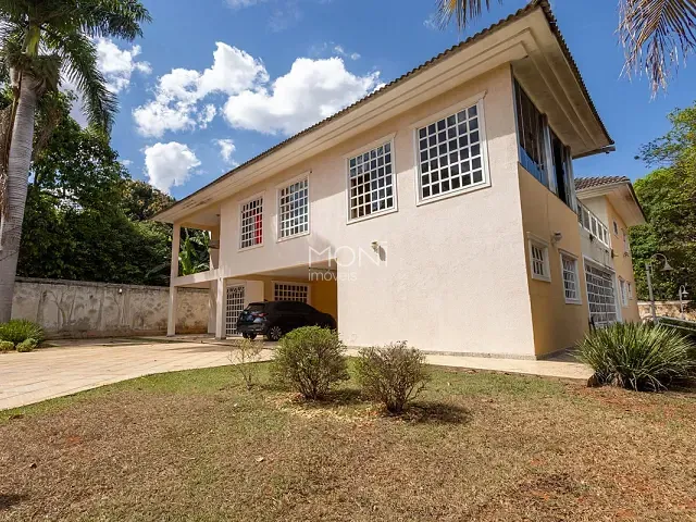 Casa 5 quartos e 8 banheiros, à venda, no bairro Park Way em Brasília