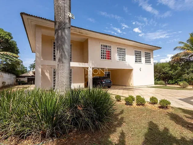 Casa 5 quartos e 8 banheiros, à venda, no bairro Park Way em Brasília