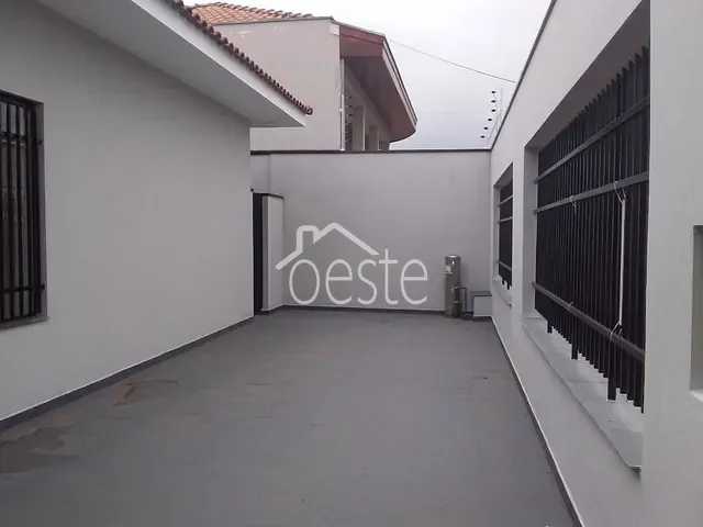 Casa com 655m² 4 quartos e 4 banheiros, à venda, no bairro Vila Grego II em Santa Bárbara D'Oeste