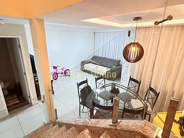 Casa com 245m² 3 quartos e 2 banheiros, à venda, no bairro Ano Bom em Barra Mansa
