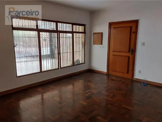 Casa com 330m² 5 quartos e 4 banheiros, à venda, no bairro Vila Brasilina em São Paulo