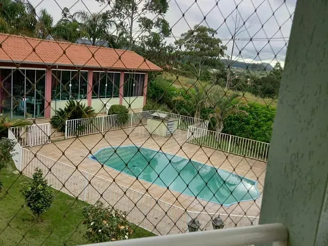 Casa com 415m² 4 quartos e 3 banheiros, à venda, no bairro Vila Brasil de Nossa Senhora Aparecida em Poços de Caldas