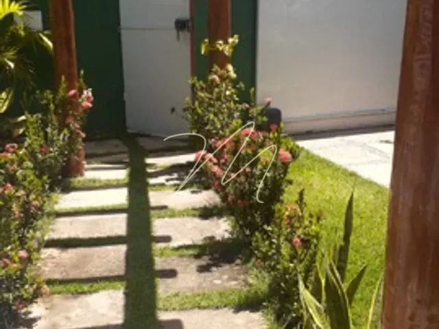 Casa 2 quartos e 2 banheiros, para alugar, no bairro Nossa Senhora da Vitória em Ilhéus