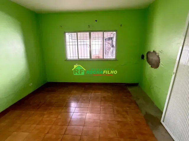 Casa 3 quartos e 2 banheiros, para alugar, no bairro Jóquei em Teresina