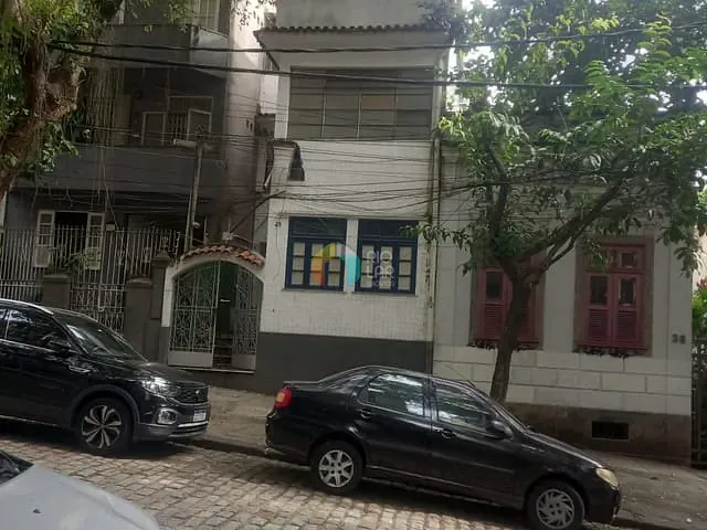 Casa com 300m² 5 quartos e 5 banheiros, à venda, no bairro Santa Teresa em Rio de Janeiro