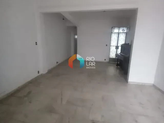 Casa com 300m² 5 quartos e 5 banheiros, à venda, no bairro Santa Teresa em Rio de Janeiro