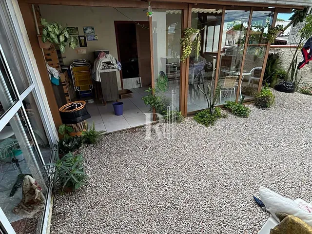 Casa 2 quartos e 2 banheiros, à venda, no bairro santa luzia em Tijucas