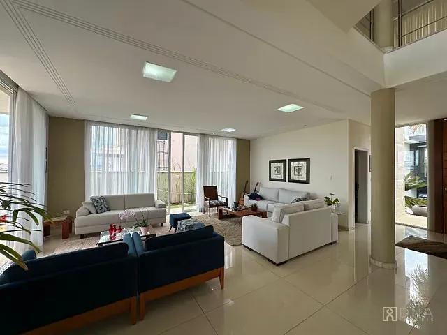 Casa com 700m² 4 quartos e 5 banheiros, à venda, no bairro Condomínio Reserva do Paratehy em São José dos Campos