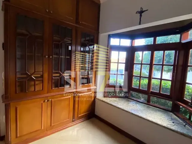 Casa com 500m² 5 quartos e 3 banheiros, à venda, no bairro Samambaia Parque Residencial em Bauru