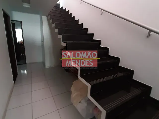 Casa com 300m² 4 quartos e 4 banheiros, à venda, no bairro Pedreira em Belém