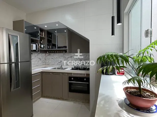 Casa com 100m² 2 quartos e 3 banheiros, à venda, no bairro Água Limpa em Volta Redonda