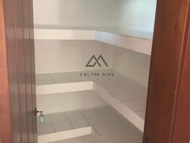 Casa 4 quartos e 5 banheiros, à venda, no bairro Jardim Atlântico em Ilhéus