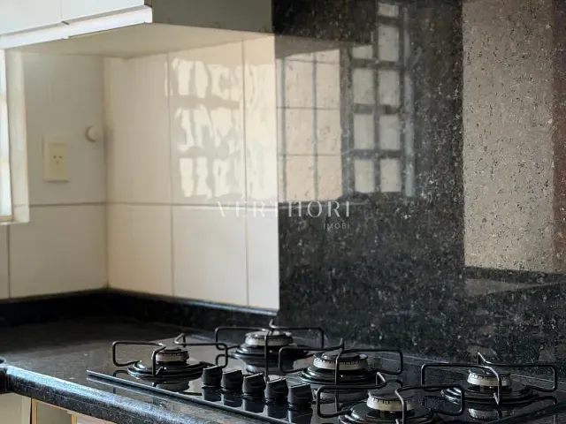 Casa com 180m² 3 quartos e 2 banheiros, à venda, no bairro Jardim Burle Marx em Londrina