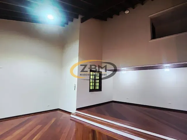 Casa com 360m² 4 quartos e 4 banheiros, à venda ou para alugar, no bairro Lima Azevedo em Londrina
