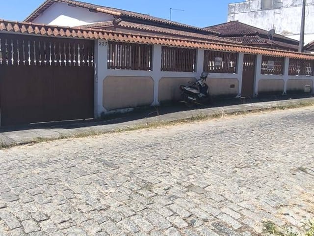 Casa com 360m² 3 quartos e 3 banheiros, à venda, no bairro Casa Grande em Rio das Ostras