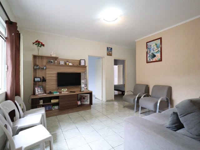 Casa 6 quartos e 3 banheiros, à venda, no bairro Parque Novo Oratório em Santo André