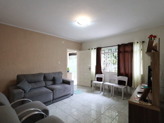 Casa 6 quartos e 3 banheiros, à venda, no bairro Parque Novo Oratório em Santo André