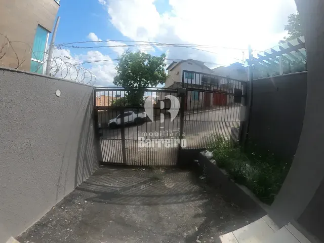 Casa 3 quartos e 1 banheiro, à venda, no bairro Diamante (Barreiro) em Belo Horizonte