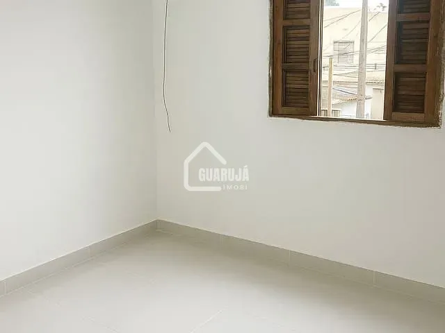 Casa 2 quartos e 2 banheiros, à venda, no bairro Enseada em Guarujá