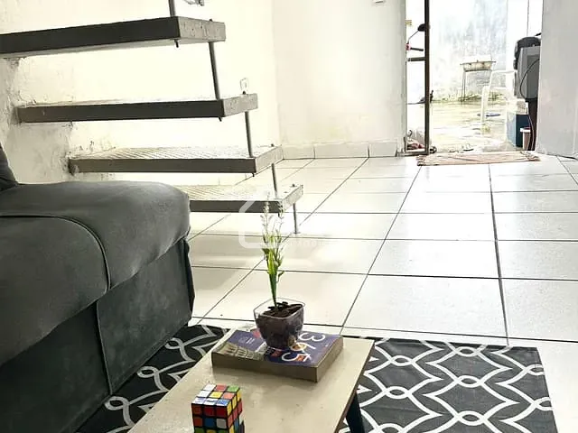 Casa 2 quartos e 2 banheiros, à venda, no bairro Enseada em Guarujá