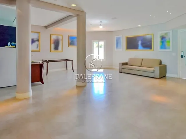 Casa 4 quartos e 6 banheiros, à venda, no bairro Guará I em Brasília
