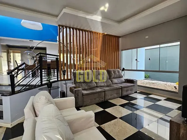 Casa com 330m² 4 quartos e 2 banheiros, à venda, no bairro Operária em Londrina