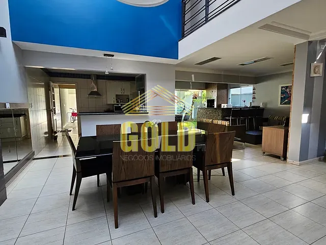Casa com 330m² 4 quartos e 2 banheiros, à venda, no bairro Operária em Londrina