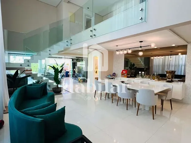 Casa 4 quartos e 6 banheiros, à venda, no bairro Aruana em Aracaju