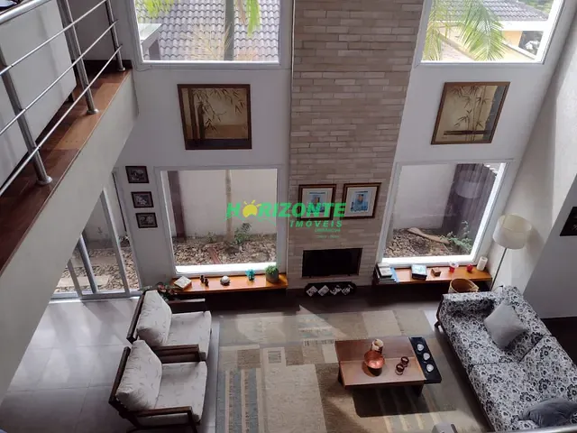 Casa com 420m² 4 quartos e 5 banheiros, à venda, no bairro Urbanova em São José dos Campos